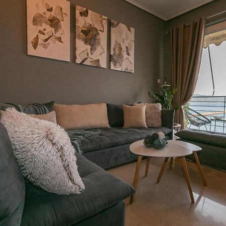 Seafront Kalamata Haven - Blue Luxury Suite Exterior foto